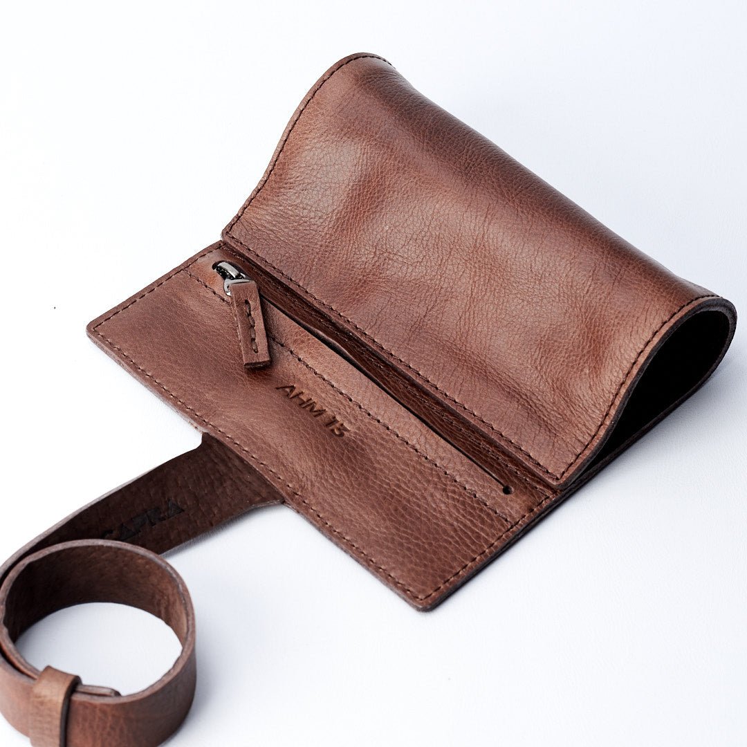 Capra Leather Watch Roll · Brown - VERO Watch Company
