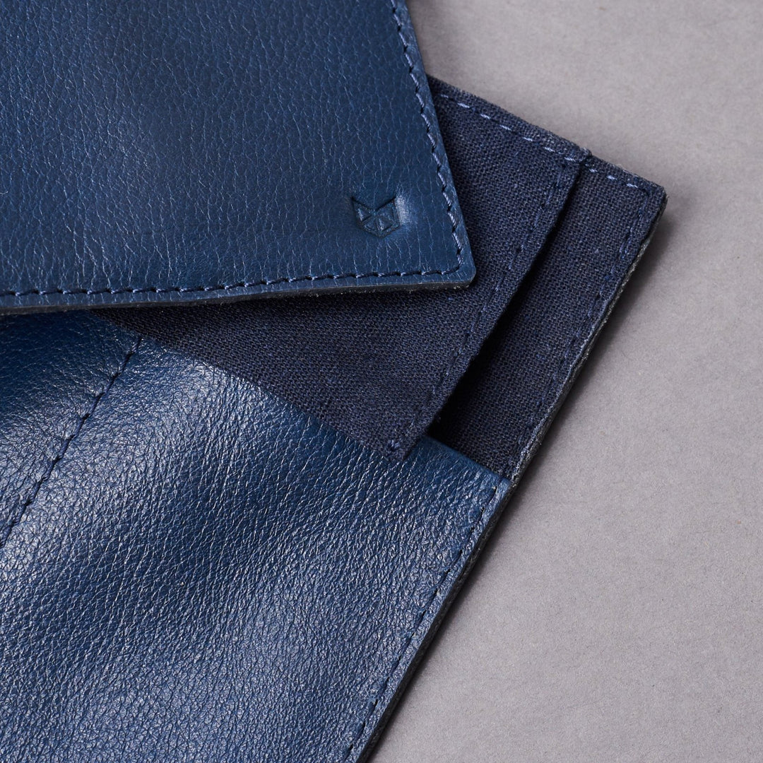 Capra Leather Watch Roll · Navy - VERO Watch Company