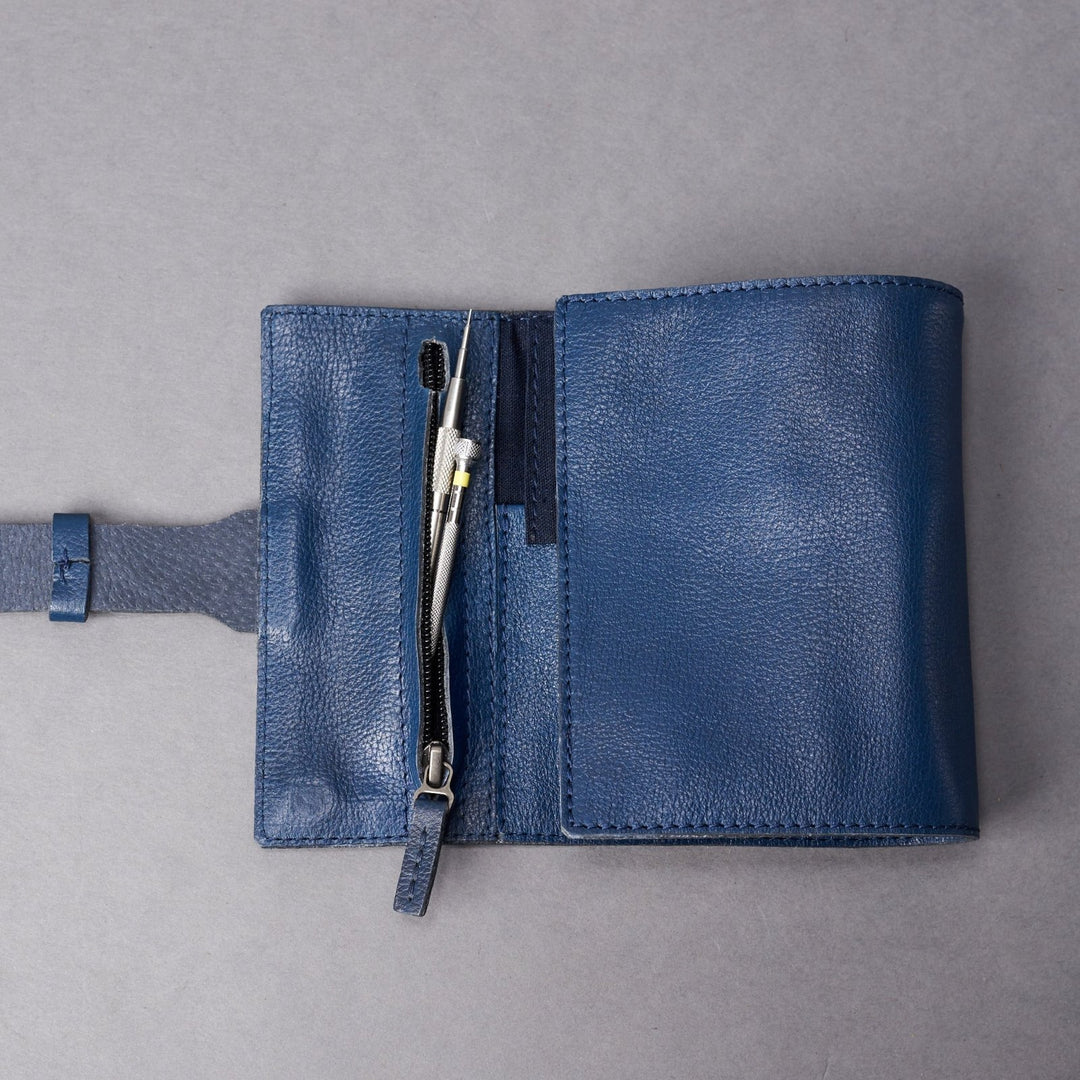 Capra Leather Watch Roll · Navy - VERO Watch Company
