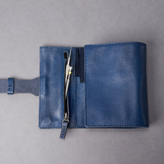 Capra Leather Watch Roll · Navy - VERO Watch Company