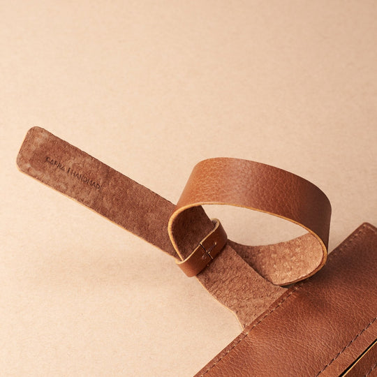 Capra Leather Watch Roll · Tan - VERO Watch Company